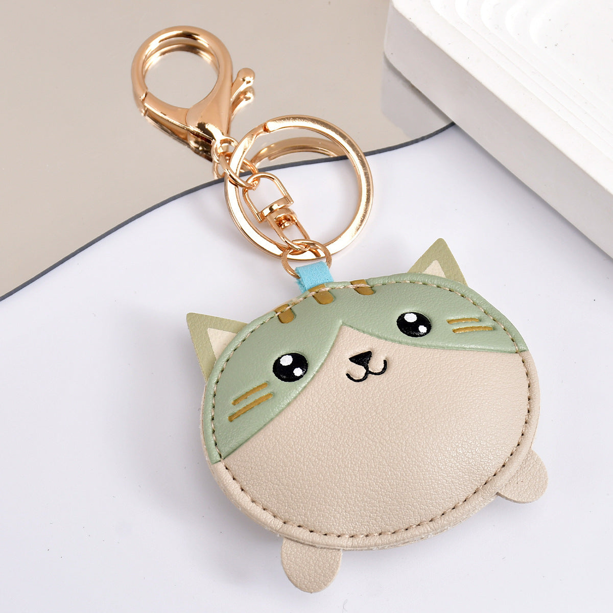 Creative Pig Girls Exquisite Leather Key Chain