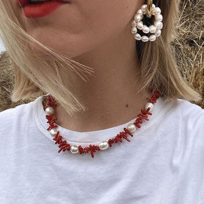 Collar de perlas de agua dulce con cadena de grava roja de nuevo estilo para mujer