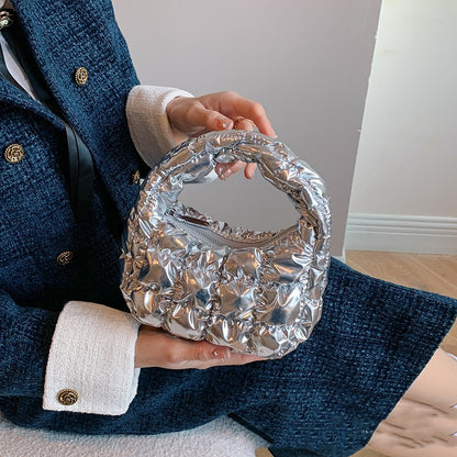Mini-Teigtaschen mit Wolkenmotiv