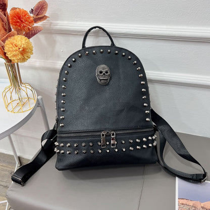 Mochila de cuero minimalista y versátil