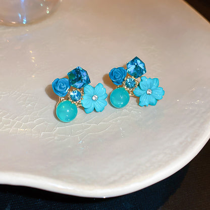 Pendientes redondos con borlas de concha y diseño de flores, ligeros, de lujo y de gran sentido.
