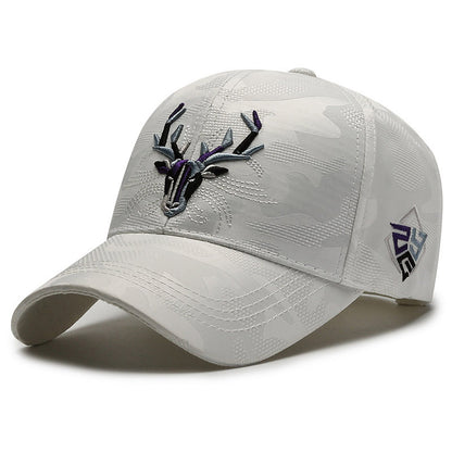 Gorra bordada con visera de alce