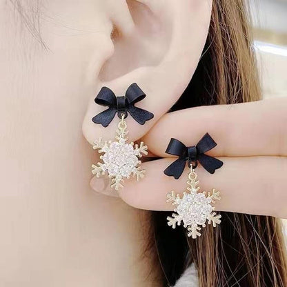 Pendientes de diamantes de imitación con borlas de flores y mariposas