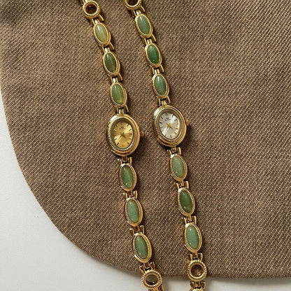 Reloj de pulsera de cuarzo con diamantes ovalados y jade pequeño para mujer
