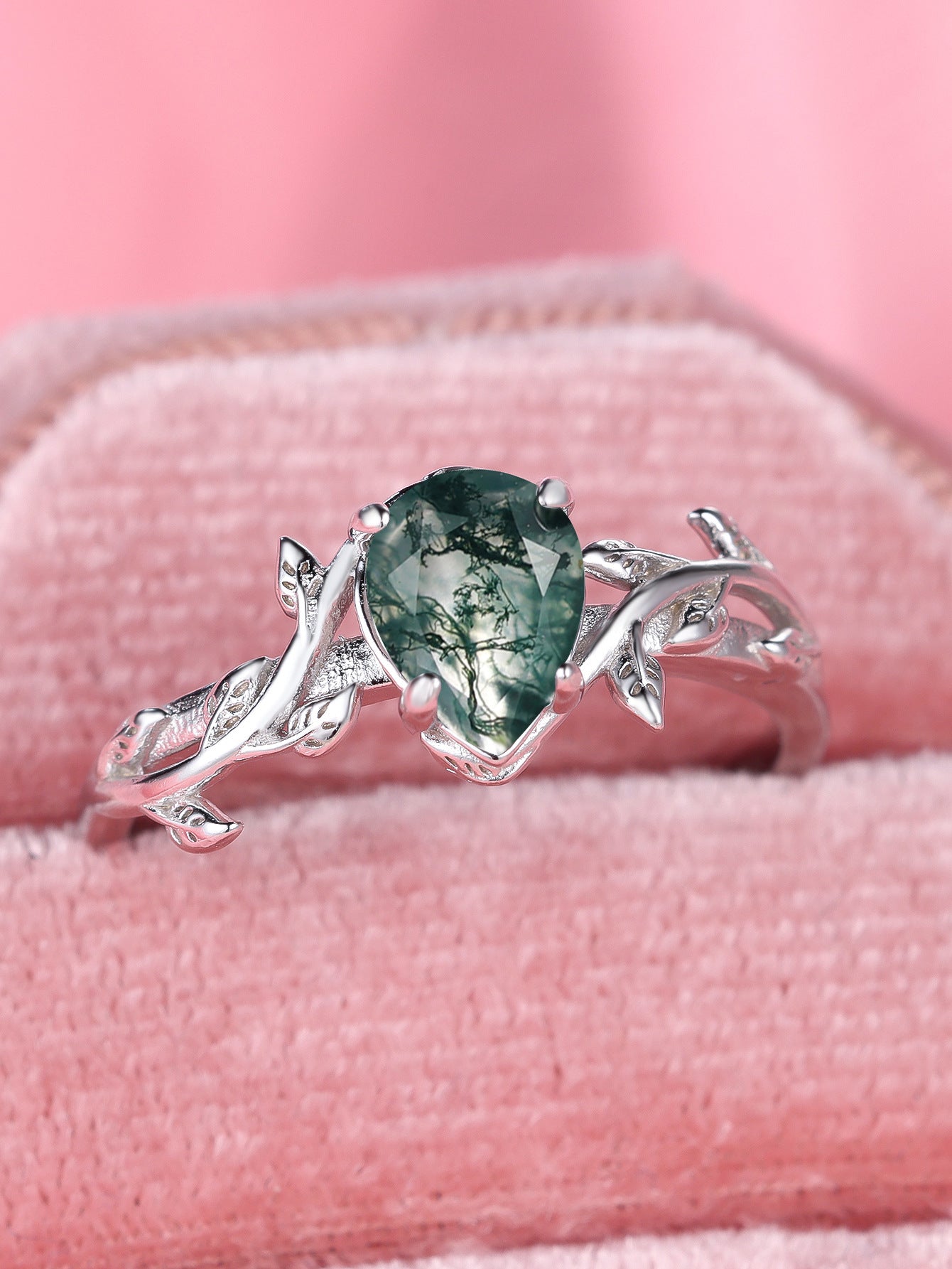 S925 Silver Drop-shaped Agate Edge Branch Leaf Ring