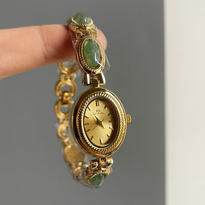 Reloj de pulsera de cuarzo con diamantes ovalados y jade pequeño para mujer