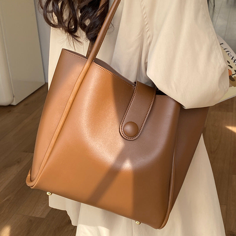 HighStreet Retro Tote