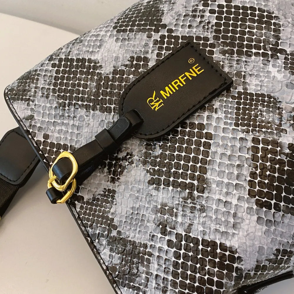 Fierce Snake Print Shoulder Bag - BAGMODA