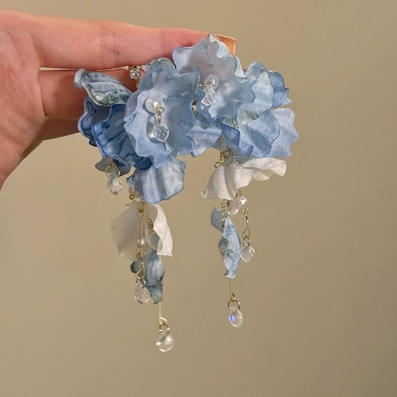 Flower Pattern Shell Tassel Round Earrings Light Luxury High Sense