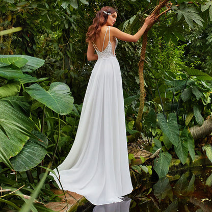 Sexy A-Linie Brautkleider mit Seitenschlitz im Boho-Stil, Perlenstickerei, Spaghettiträger, ärmellos, Spitzenapplikationen, rückenfreies Chiffon-Brautkleid