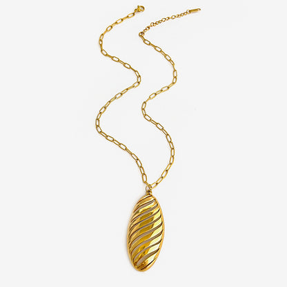 Nuevo collar de acero inoxidable con colgante de mariposa, flor y hoja ovalada, estilo exagerado para mujer.
