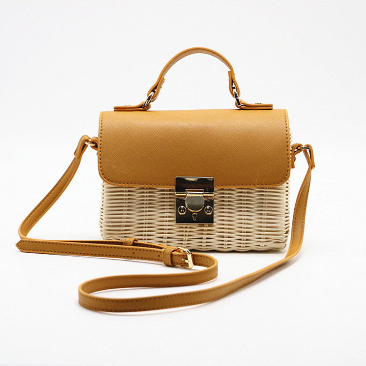 Flap woven crossbody bag portable beach bag