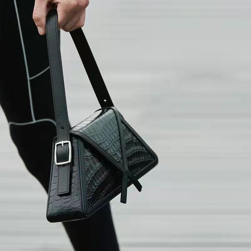 minimalist bag
