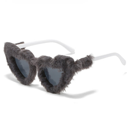 Gafas de sol estilo urbano Love Plush con diamantes para mujer