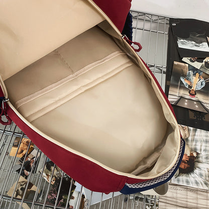Mochila de viaje para pareja de estudiantes universitarios