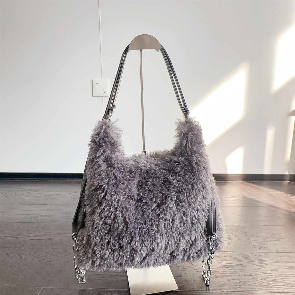 Cozy Cloud Carryall