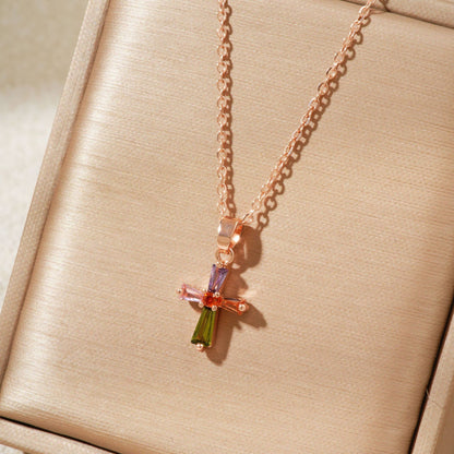 Collar colgante de cobre colorido con incrustaciones de circonitas, de lujo, sencillo y personalizado, combinable con todo.