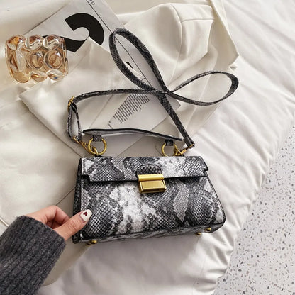 Vivid Charm Snakeskin Bag - BAGMODA