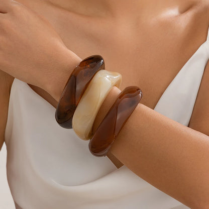 Ingemark - Brazaletes bohemios irregulares de resina acrílica marrón para mujer, estilo gótico, geométrico, regalo de joyería para pareja