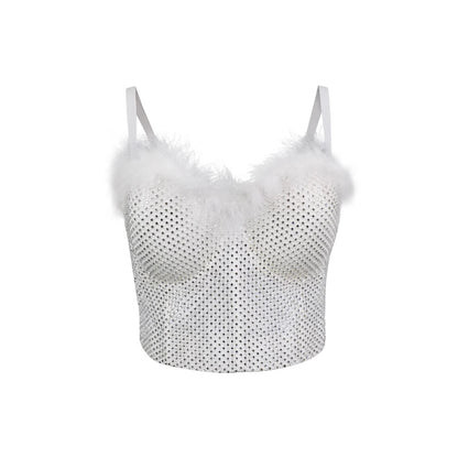 Eng anliegendes Camisole mit Schnürung hinten, Feder- und Strassverzierungen