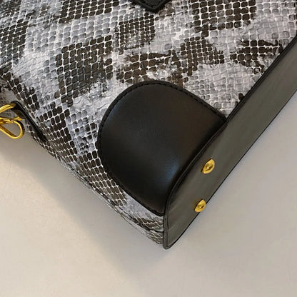 Fierce Snake Print Shoulder Bag - BAGMODA