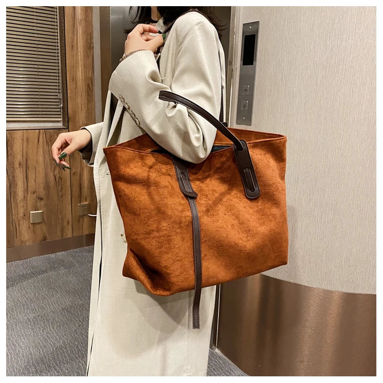 Winter Chic Shoulder Tote
