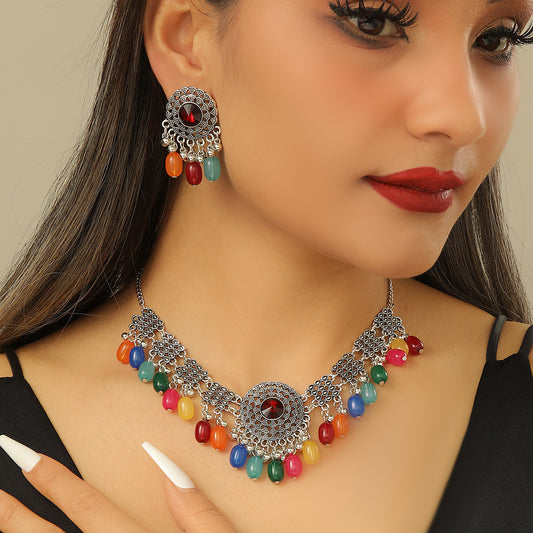 Conjunto de collar y pendientes estilo indio retro