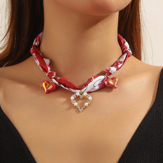 Collar de bufanda de verano con múltiples colgantes de perlas, combinable con todo, ligero y lujoso collar de bufanda de seda.