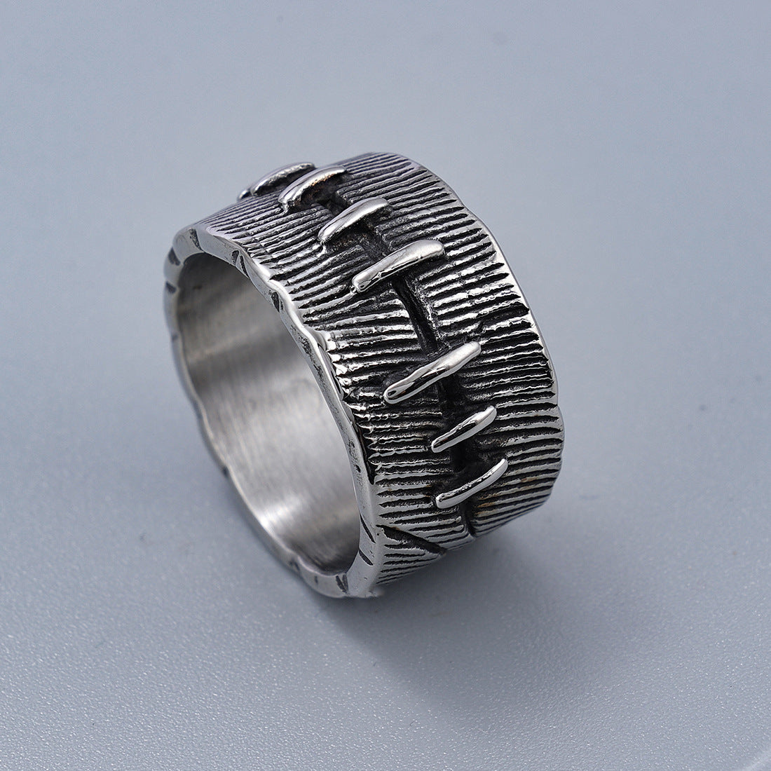 Niche Advanced Dark Punk Stitched Ring