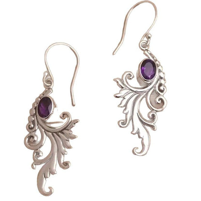 Pendientes étnicos sencillos y desgastados con colgante de diamantes retro