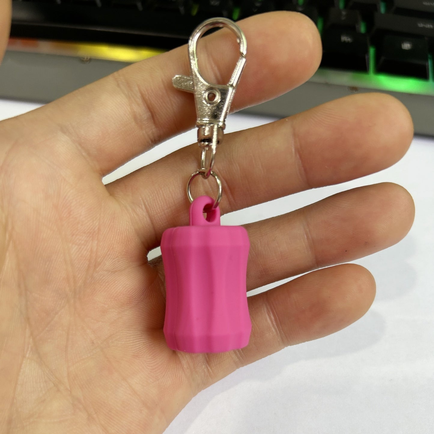 Portable Clip-on Lip Balm Keychain Cap
