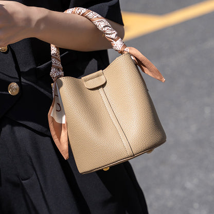 Bolso nuevo de moda simple y con personalidad para mujer