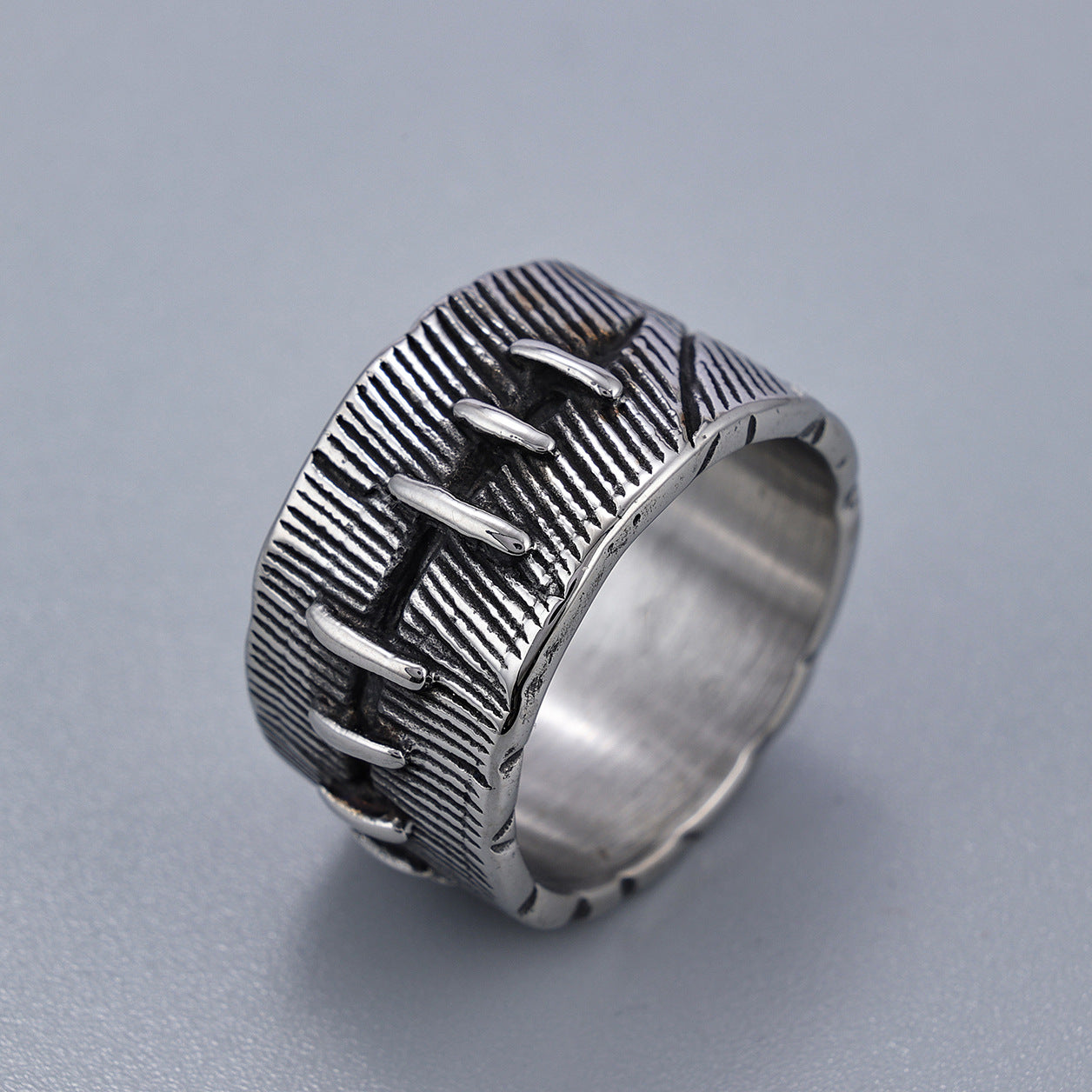 Niche Advanced Dark Punk Stitched Ring