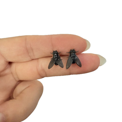Pendientes únicos de simulación de mini mosca negra pequeña, nuevos y sencillos