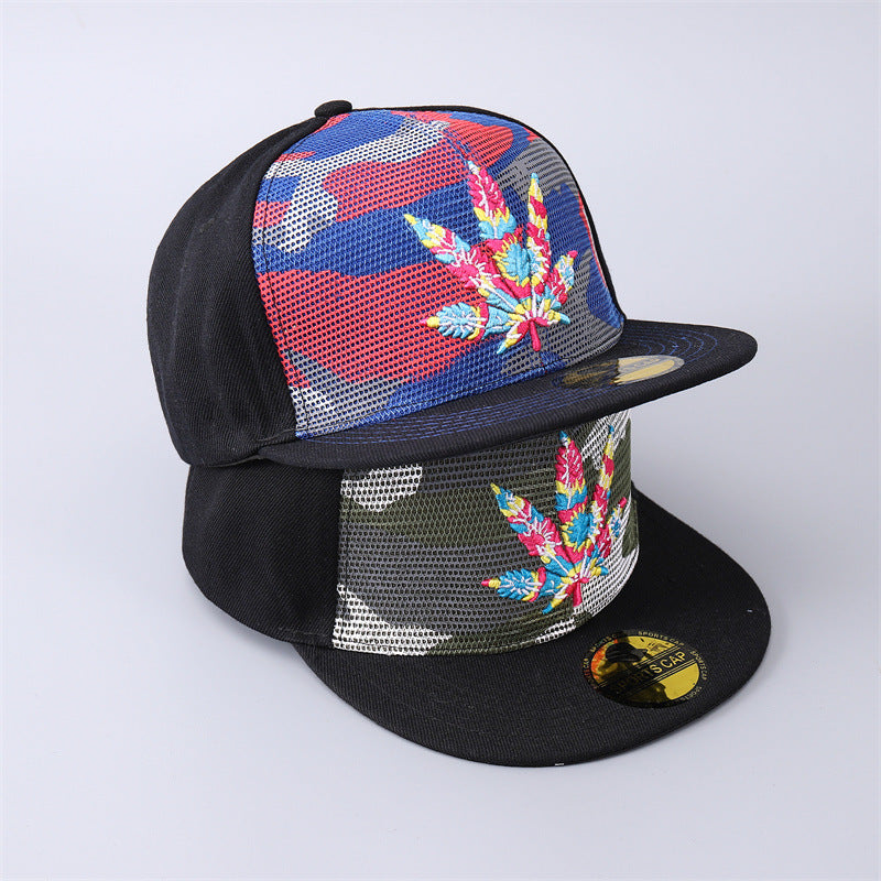 Embroidered Maple Leaf Hip Hop Outdoor Leisure Breathable Camouflage Flat Brim Baseball Caps