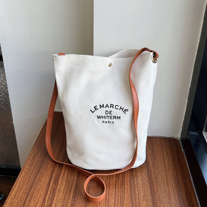 Beuteltasche aus bedrucktem Canvas