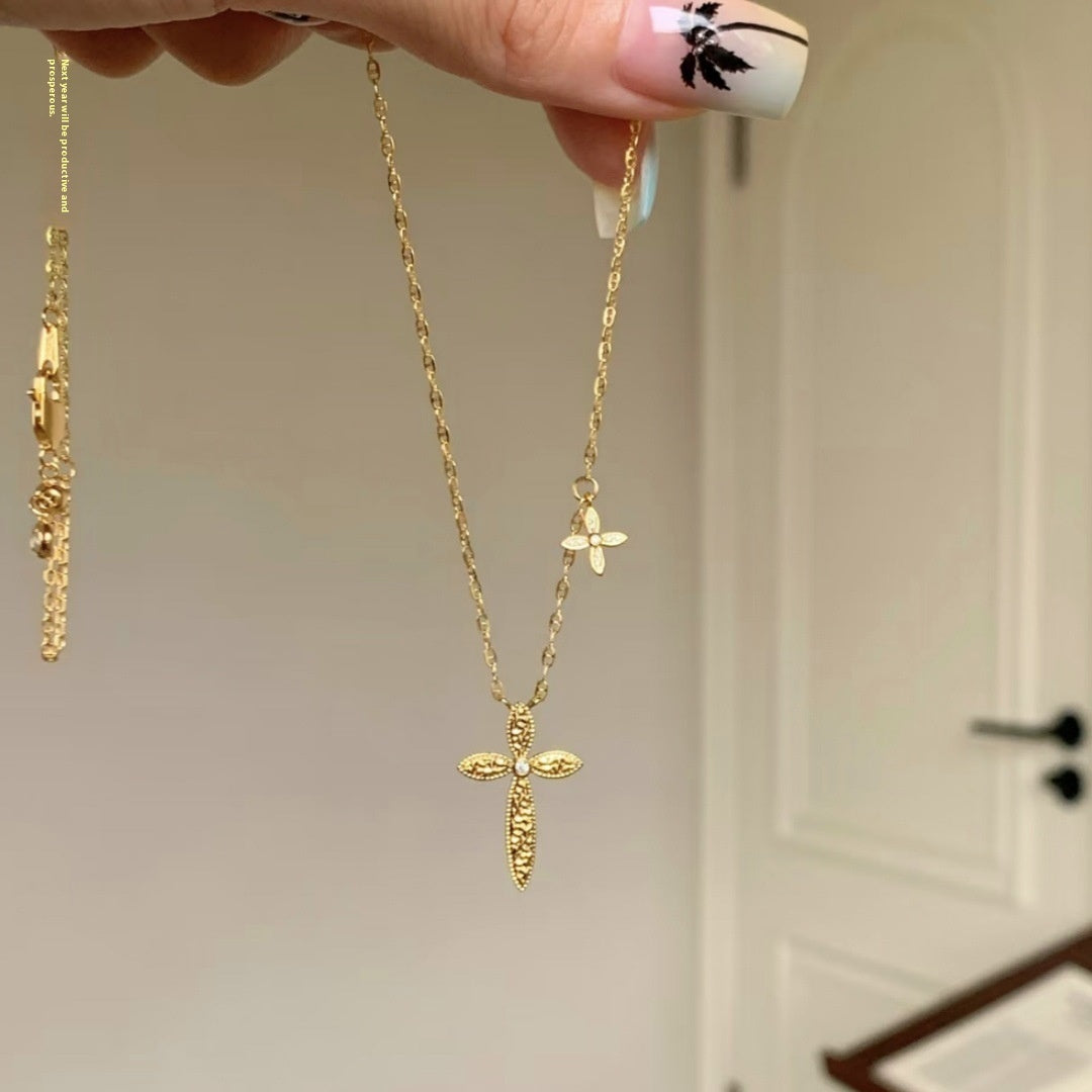 Collar de cruz de hielo de Mush, luz de iglesia, lujo, minoría, alto grado, femenino