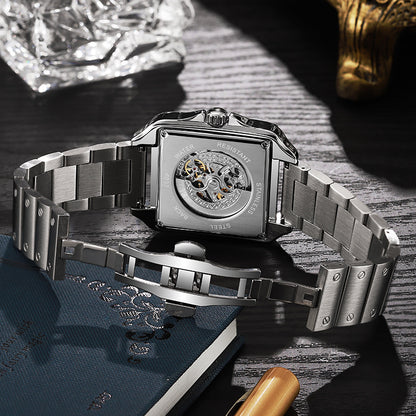 Nuevo reloj automático con diseño cuadrado y incrustaciones de diamantes