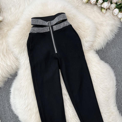 Pantalones negros de tubo versátiles para mujer