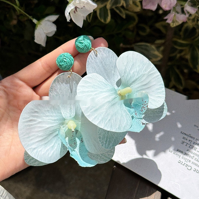 Women's Fashion Personality Elegant Flower Stud Earrings