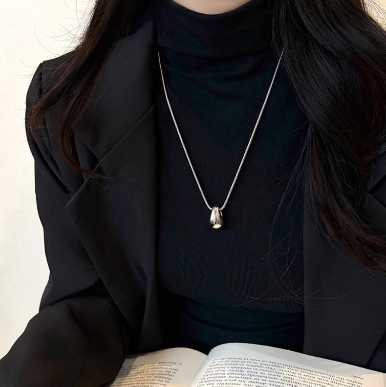 Collar minimalista con colgante de gota de agua, accesorios ligeros de lujo de alta calidad para mujer