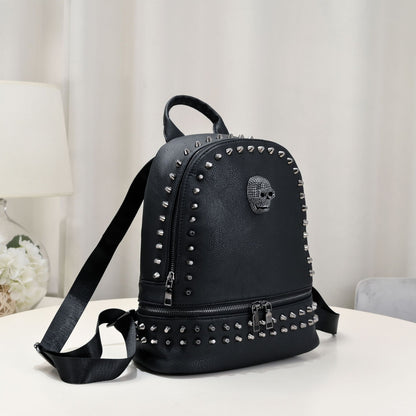 Mochila de cuero minimalista y versátil