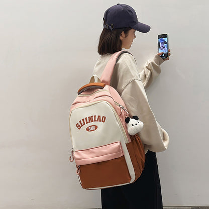 Mochila de viaje para pareja de estudiantes universitarios