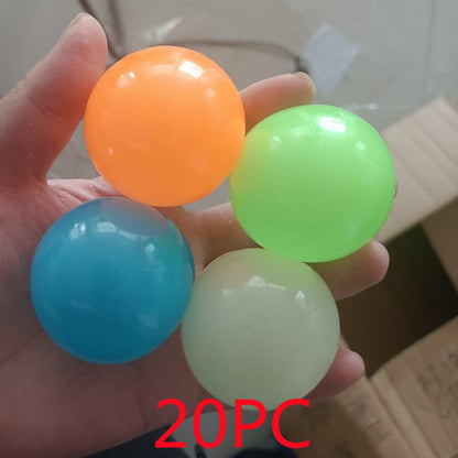 Bolas adhesivas luminosas para pared, juegos de fiesta en casa, juguetes novedosos que brillan en la oscuridad, juguete de descompresión para apretar.