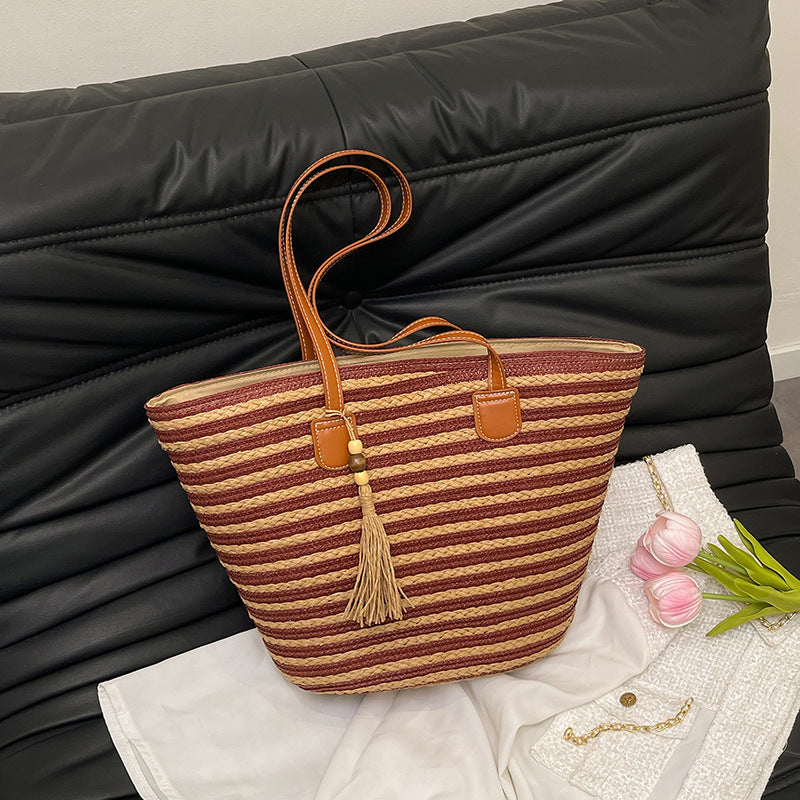 Bolso minimalista para mujer tejido en contraste de colores