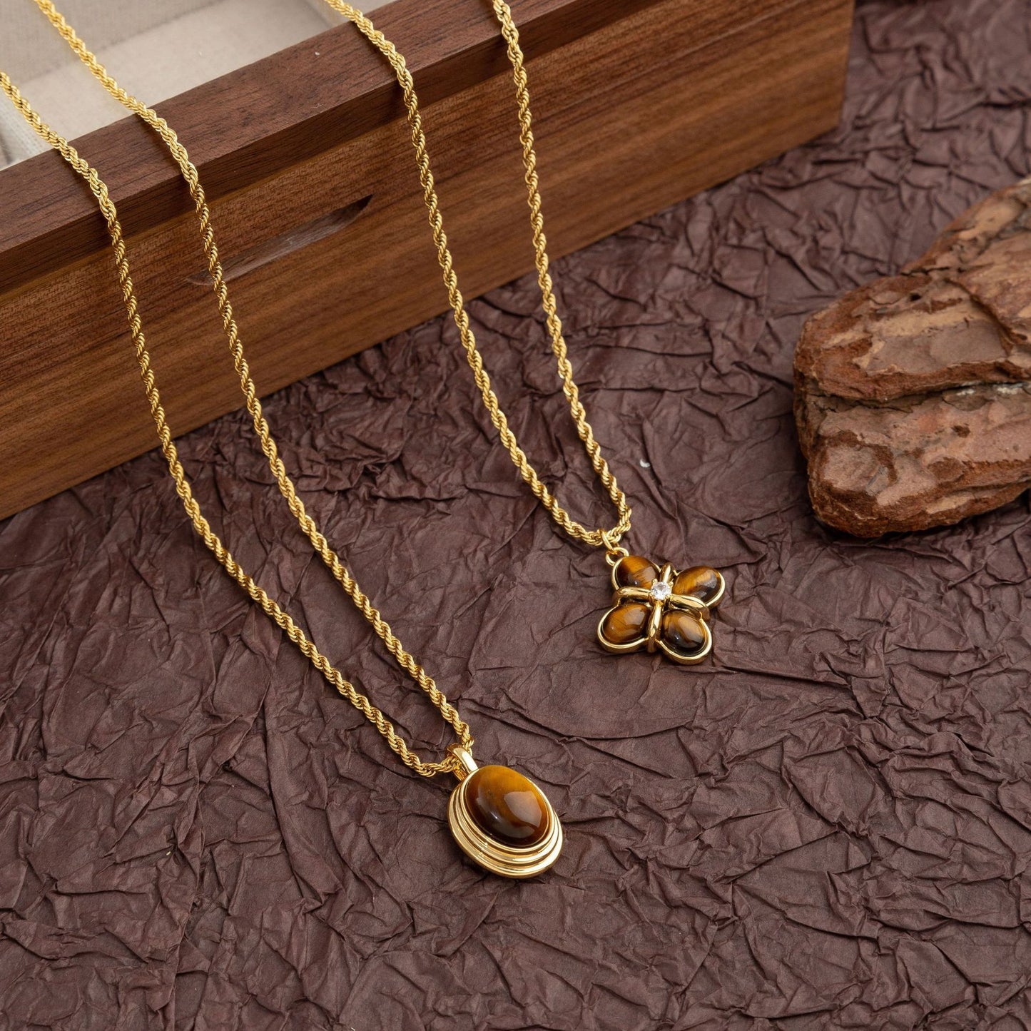 Collar de acero y titanio con ojo de tigre natural estilo retro de Maillard