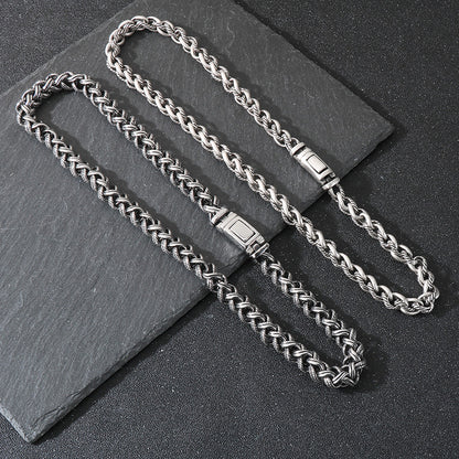 Collar de cadena de quilla vintage con giro de plata antigua para hombre, collar de acero de titanio
