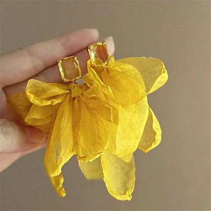 Pendientes colgantes de flores de tela con aguja de plata para mujer