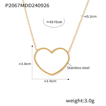 Collar de acero inoxidable chapado en oro de 18 quilates con cadena de clavícula doble con diseño de amor hueco europeo y americano