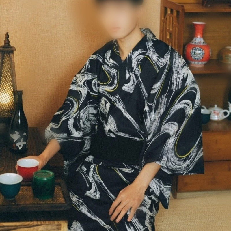 Kimono japonés tradicional de ropa formal para hombres